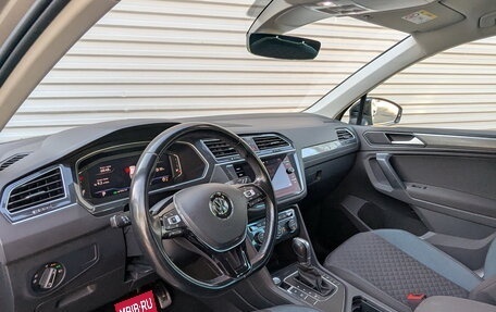 Volkswagen Tiguan II, 2019 год, 2 350 000 рублей, 15 фотография