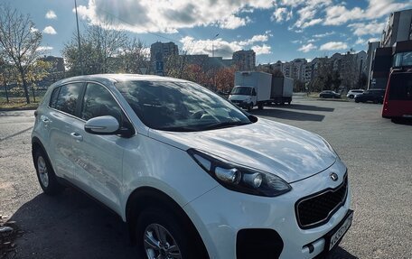 KIA Sportage IV рестайлинг, 2016 год, 1 900 000 рублей, 3 фотография