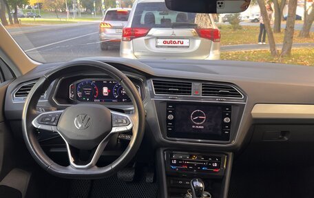 Volkswagen Tiguan II, 2021 год, 2 490 000 рублей, 5 фотография