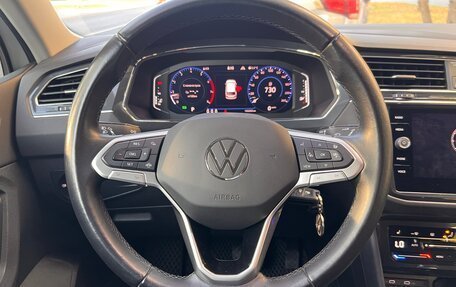 Volkswagen Tiguan II, 2021 год, 2 490 000 рублей, 6 фотография
