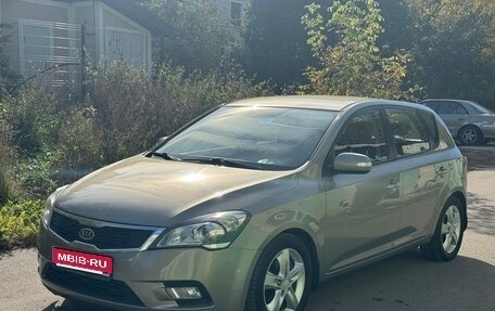 KIA cee'd I рестайлинг, 2011 год, 720 000 рублей, 1 фотография