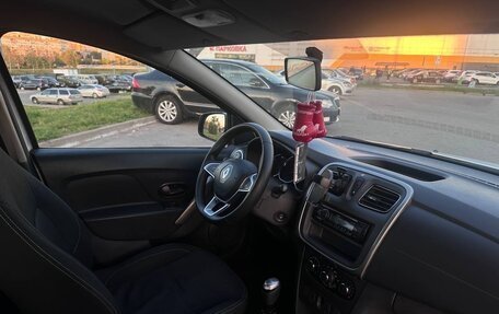 Renault Logan II, 2021 год, 850 000 рублей, 17 фотография