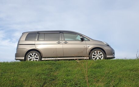 Toyota ISis I, 2011 год, 1 350 000 рублей, 18 фотография