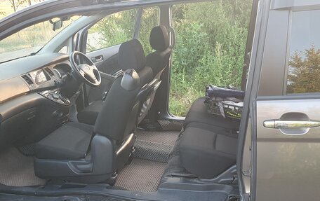 Toyota ISis I, 2011 год, 1 350 000 рублей, 9 фотография