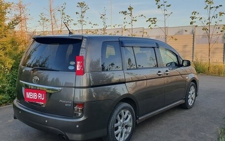 Toyota ISis I, 2011 год, 1 350 000 рублей, 6 фотография