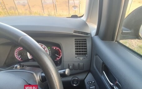 Toyota ISis I, 2011 год, 1 350 000 рублей, 15 фотография