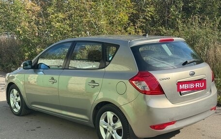 KIA cee'd I рестайлинг, 2011 год, 720 000 рублей, 2 фотография