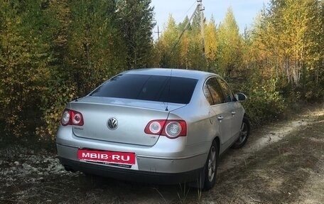 Volkswagen Passat B6, 2008 год, 700 000 рублей, 2 фотография
