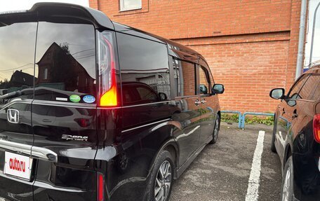 Honda Stepwgn IV, 2017 год, 2 150 000 рублей, 3 фотография