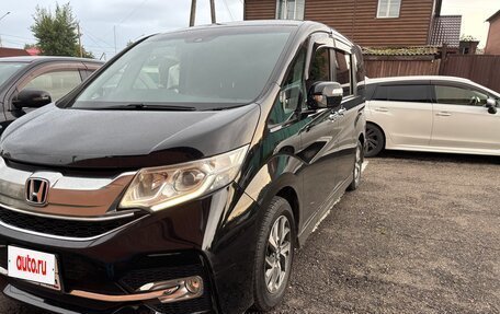 Honda Stepwgn IV, 2017 год, 2 150 000 рублей, 2 фотография