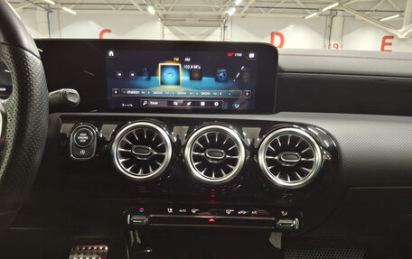 Mercedes-Benz CLA, 2020 год, 3 089 950 рублей, 19 фотография