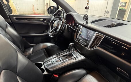 Porsche Macan I рестайлинг, 2016 год, 3 500 000 рублей, 9 фотография