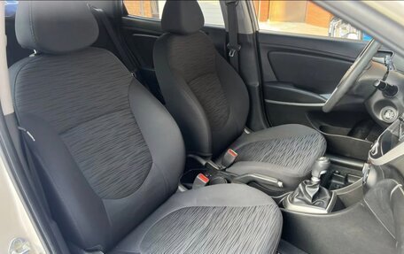 Hyundai Solaris II рестайлинг, 2015 год, 1 040 000 рублей, 8 фотография