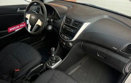 Hyundai Solaris II рестайлинг, 2015 год, 1 040 000 рублей, 9 фотография