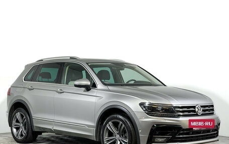 Volkswagen Tiguan II, 2018 год, 2 547 000 рублей, 3 фотография