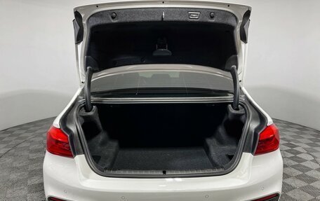 BMW 5 серия, 2019 год, 3 847 000 рублей, 7 фотография