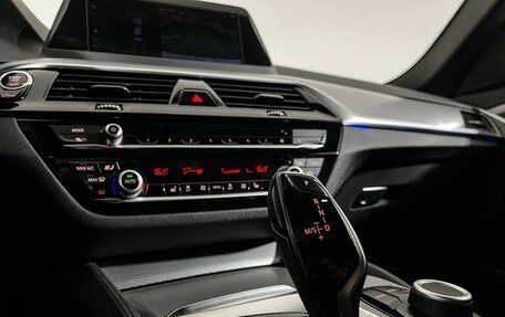 BMW 5 серия, 2019 год, 3 847 000 рублей, 17 фотография