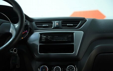 KIA Rio III рестайлинг, 2015 год, 920 000 рублей, 13 фотография