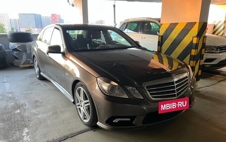 Mercedes-Benz E-Класс, 2011 год, 1 390 000 рублей, 2 фотография