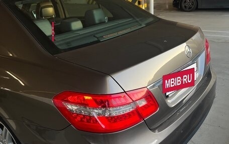 Mercedes-Benz E-Класс, 2011 год, 1 390 000 рублей, 7 фотография