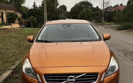 Volvo S60 III, 2012 год, 1 350 000 рублей, 2 фотография
