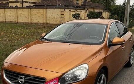 Volvo S60 III, 2012 год, 1 350 000 рублей, 3 фотография