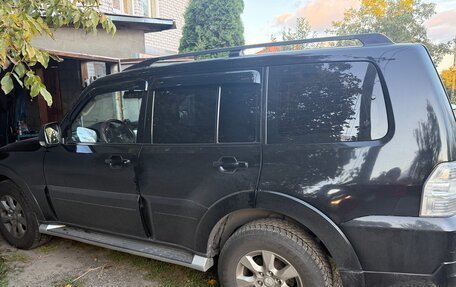 Mitsubishi Pajero IV, 2013 год, 2 100 000 рублей, 4 фотография