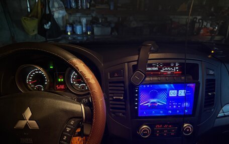 Mitsubishi Pajero IV, 2013 год, 2 100 000 рублей, 14 фотография