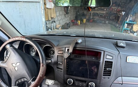 Mitsubishi Pajero IV, 2013 год, 2 100 000 рублей, 13 фотография