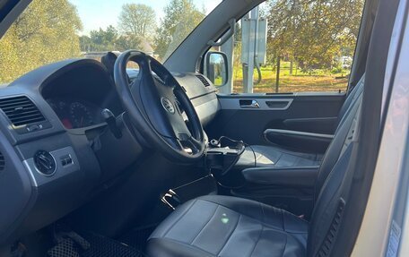 Volkswagen Multivan T5, 2005 год, 1 100 000 рублей, 8 фотография