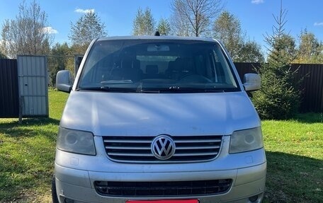 Volkswagen Multivan T5, 2005 год, 1 100 000 рублей, 2 фотография