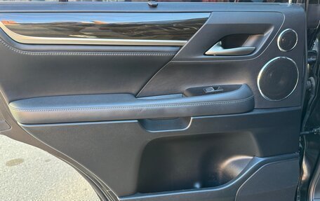 Lexus LX III, 2018 год, 9 500 000 рублей, 19 фотография