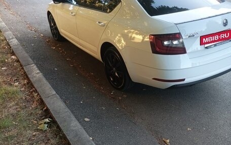 Skoda Octavia, 2018 год, 1 580 000 рублей, 5 фотография