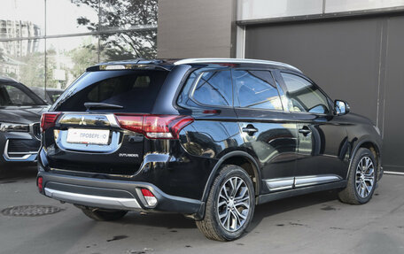 Mitsubishi Outlander III рестайлинг 3, 2015 год, 1 825 000 рублей, 7 фотография