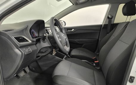 Hyundai Solaris II рестайлинг, 2020 год, 1 390 000 рублей, 10 фотография