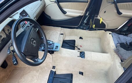 Mercedes-Benz C-Класс, 1997 год, 1 250 000 рублей, 4 фотография