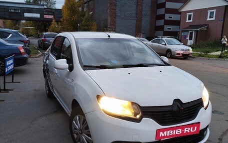 Renault Logan II, 2015 год, 399 999 рублей, 2 фотография