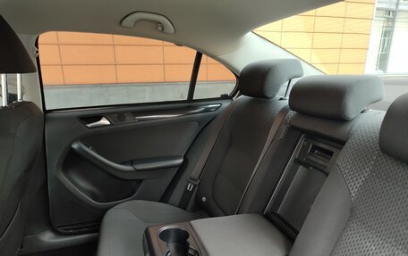 Volkswagen Jetta VI, 2012 год, 890 000 рублей, 13 фотография