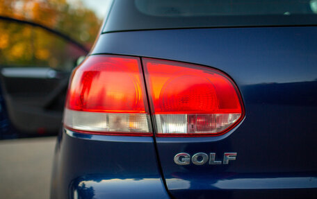 Volkswagen Golf VI, 2012 год, 1 500 000 рублей, 24 фотография