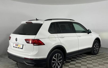 Volkswagen Tiguan II, 2021 год, 2 675 000 рублей, 5 фотография