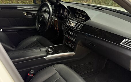 Mercedes-Benz E-Класс, 2013 год, 2 120 000 рублей, 10 фотография