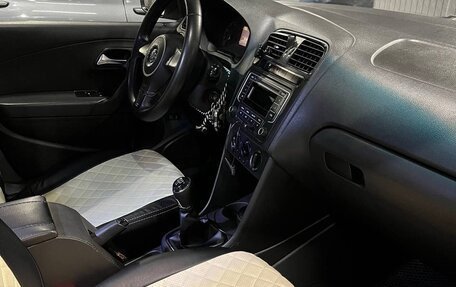 Volkswagen Polo VI (EU Market), 2015 год, 590 000 рублей, 10 фотография