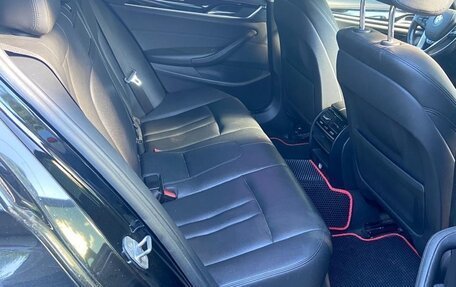 BMW 5 серия, 2018 год, 2 450 000 рублей, 19 фотография