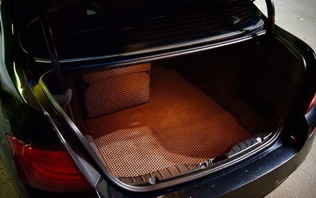 BMW 5 серия, 2010 год, 1 900 000 рублей, 13 фотография