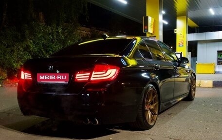 BMW 5 серия, 2010 год, 1 900 000 рублей, 12 фотография