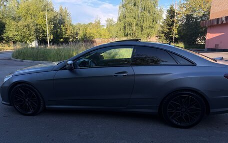 Mercedes-Benz E-Класс, 2011 год, 1 450 000 рублей, 3 фотография