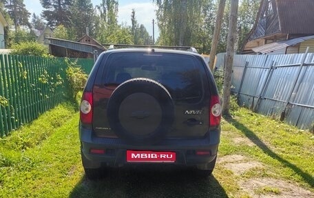 Chevrolet Niva I рестайлинг, 2012 год, 550 000 рублей, 2 фотография