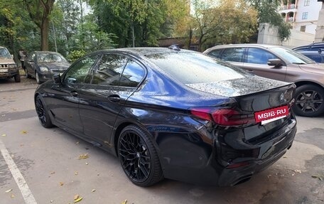 BMW 5 серия, 2019 год, 4 400 000 рублей, 3 фотография