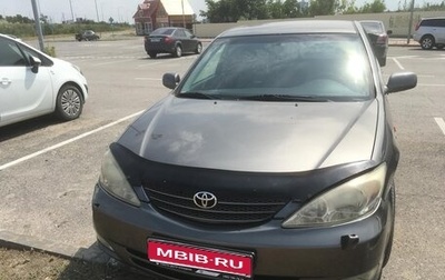 Toyota Camry V40, 2004 год, 750 000 рублей, 1 фотография