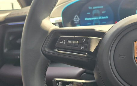 Porsche Macan, 2025 год, 13 390 000 рублей, 15 фотография